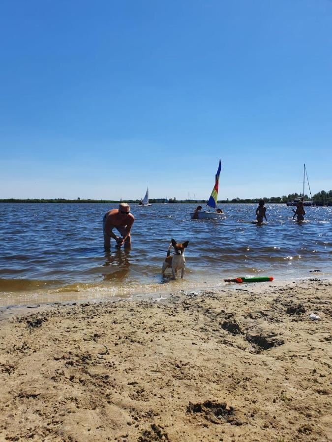 Stacaravan Op 5 Sterren Vakantiepark De Kuilart Friesland Aan Het Meer Met Zwembad 5P 237 Koudum Exteriér fotografie